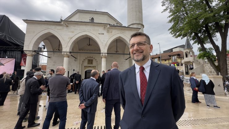 Boşnaklar, Arnaudiye Camisi'nin yeniden ibadete açılmasından memnuniyet duyuyor