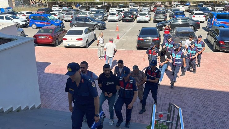 Bodrum'da göçmen kaçakçılığı iddiasıyla yakalanan 5 zanlı tutuklandı