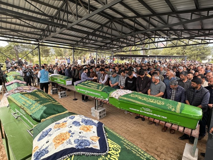 İslahiye'deki kazada yaşamını yitiren "Hatice anne" mahalleyi yasa boğdu