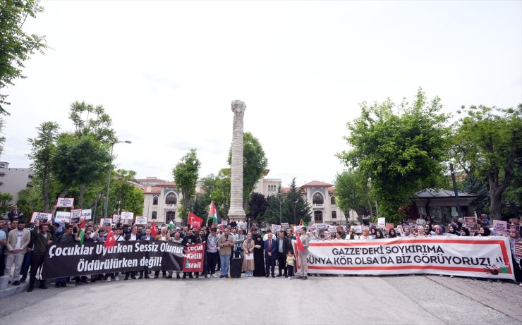 ASBÜ'de İsrail'in saldırıları protesto edildi