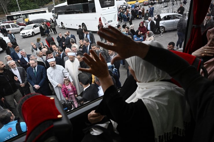 Hacı adayları için Harem Otogarı'nda uğurlama merasimi düzenlendi