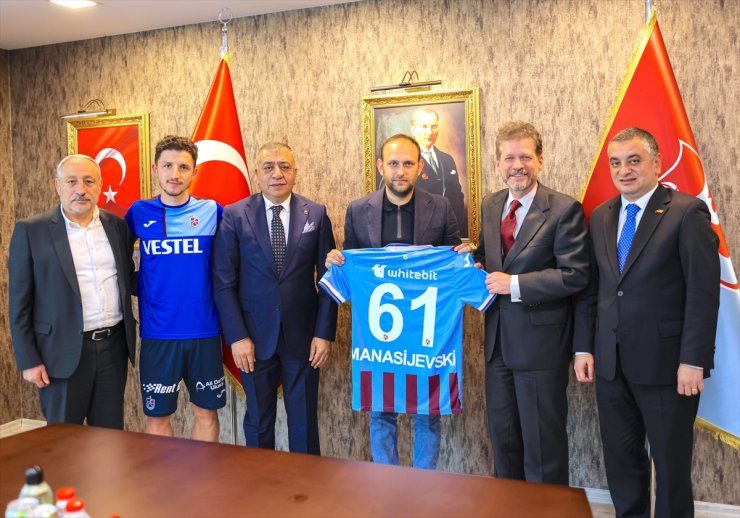 Kuzey Makedonya'nın Ankara Büyükelçisi Manasijevski'den Trabzonspor'a ziyaret