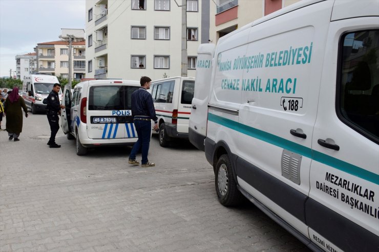 Manisa'da karısını bıçakla öldüren kişi yakalandı