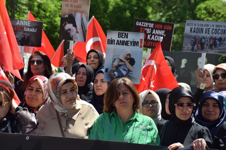 AK Parti'li kadınlar, Gazze'de yaşam hakkı ellerinden alınan anneler için buluştu