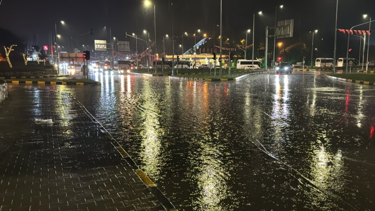 Karabük'te sağanak etkili oldu