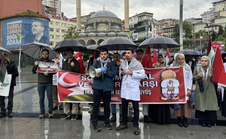 Rize'de sağlık çalışanları "sessiz yürüyüş"le İsrail'i protesto etti