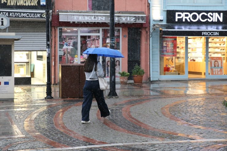 Edirne'de sağanak etkili oldu