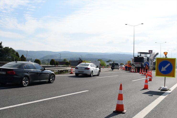 Anadolu Otoyolu'nun Düzce kesimi İstanbul yönünün bir bölümü ulaşıma kapatıldı