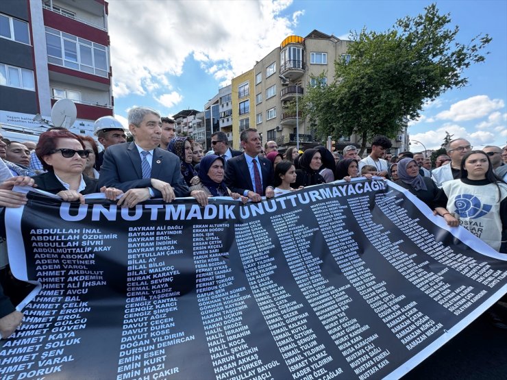 Soma'da Maden Şehitlerini Anma Yürüyüşü düzenlendi