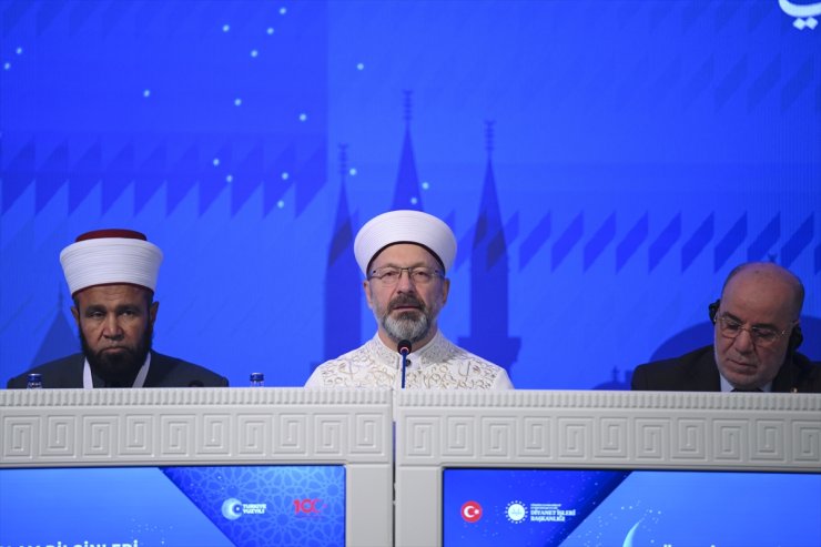 Diyanet İşleri Başkanı Erbaş, "Dünya İslam Bilginleri İstişare Zirvesi"nin kapanışında konuştu: