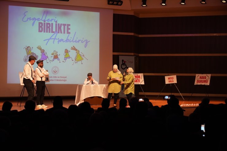 Erzurum'da özel bireyler "Sevgi Tüm Engelleri Aşar" etkinliğinde bir araya geldi