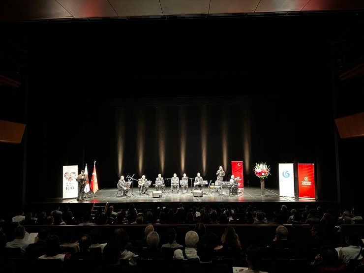 İzmir Devlet Klasik Türk Müziği Korosu, Japonya'da konser verdi