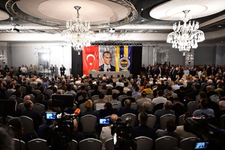 Fenerbahçe Kulübü Başkan Adayı Aziz Yıldırım, basın toplantısı düzenledi: