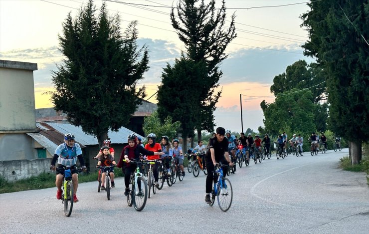 Hatay'da yaşamını yitiren bisikletlileri anma için "sessiz sürüş" etkinliği