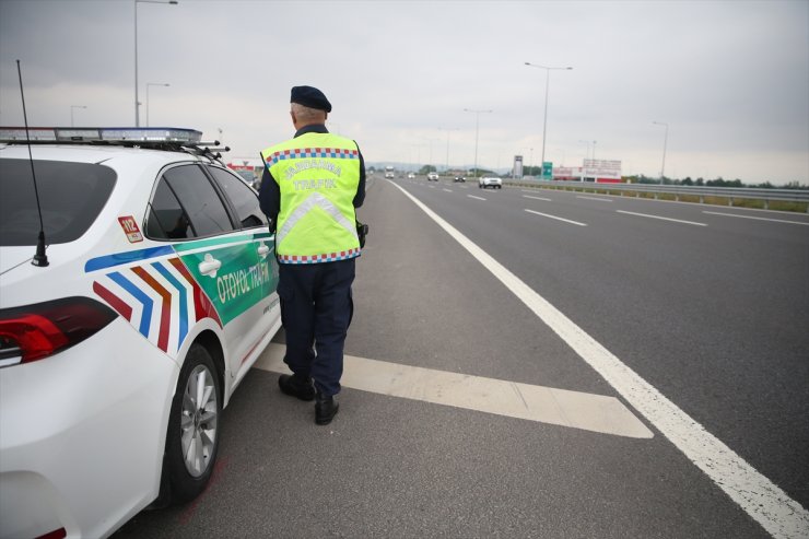 Kuzey Marmara Otoyolu'nda trafik güvenliği için 24 saat hız denetimi yapılıyor