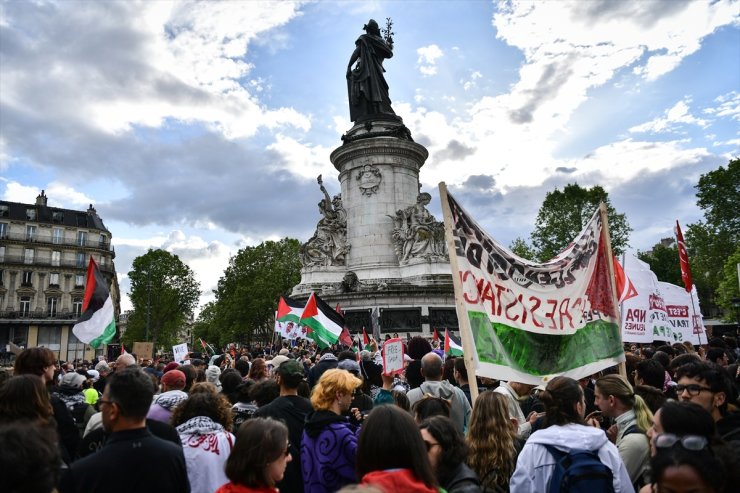 Paris'te Filistin destekçileri Nekbe'nin 76. yılında 2 gösteri düzenledi