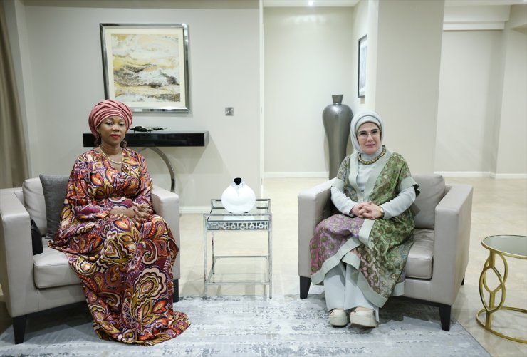 Emine Erdoğan, Sierra Leone Cumhurbaşkanı'nın eşi Fatima Maada Bio ile görüştü:
