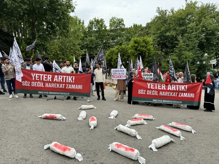 İzmir'de üniversite öğrencileri İsrail'i protesto etti