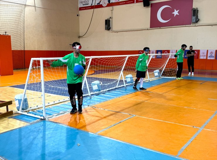 Görme engelli Hilmi Uslu'nun hedefi, Golbol Milli Takımı formasını giymek: