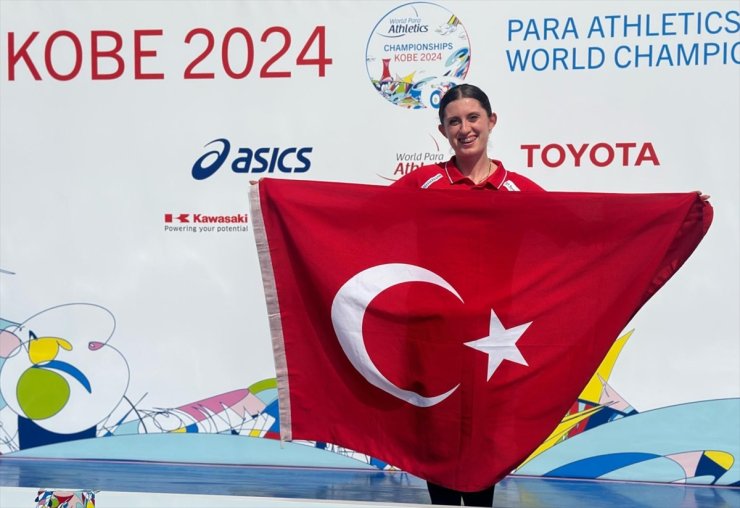 Özel sporcu Fatma Damla Altın, dünya 3'üncüsü oldu
