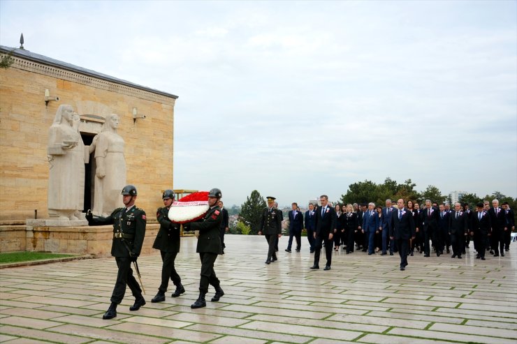 TSK Mehmetçik Vakfından 42'nci kuruluş yıl dönümü dolayısıyla Anıtkabir'e ziyaret