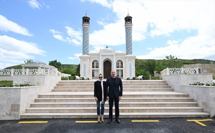 Azerbaycan Cumhurbaşkanı Aliyev, Zengilan'da yeni inşa edilen caminin açılışını yaptı