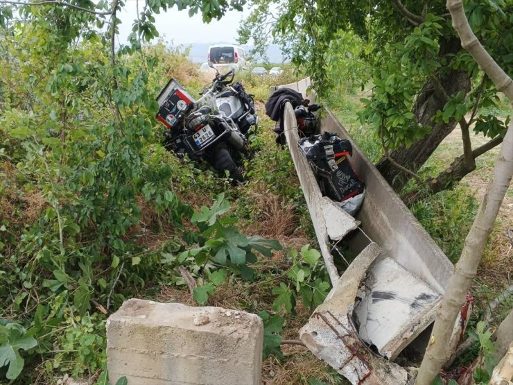 Bursa'da sulama kanalına çarpan motosikletin sürücüsü yaşamını yitirdi