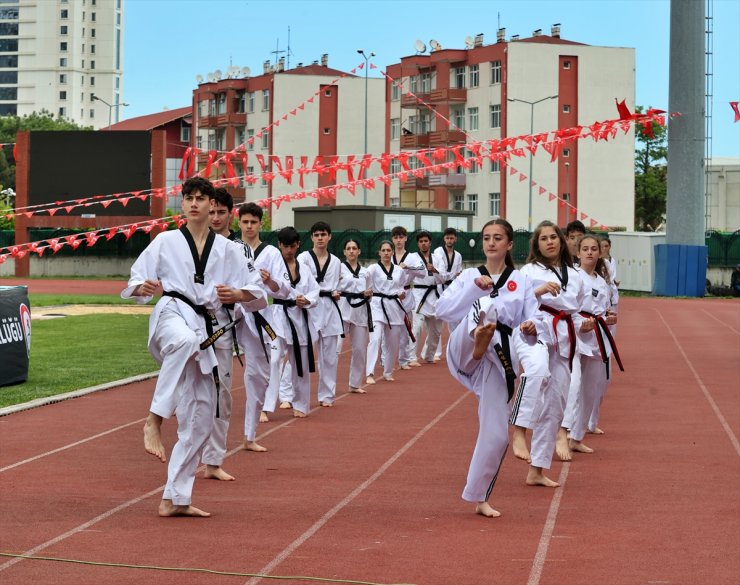 Milli Mücadele'nin başladığı Samsun ve Havza'da 19 Mayıs kutlanıyor