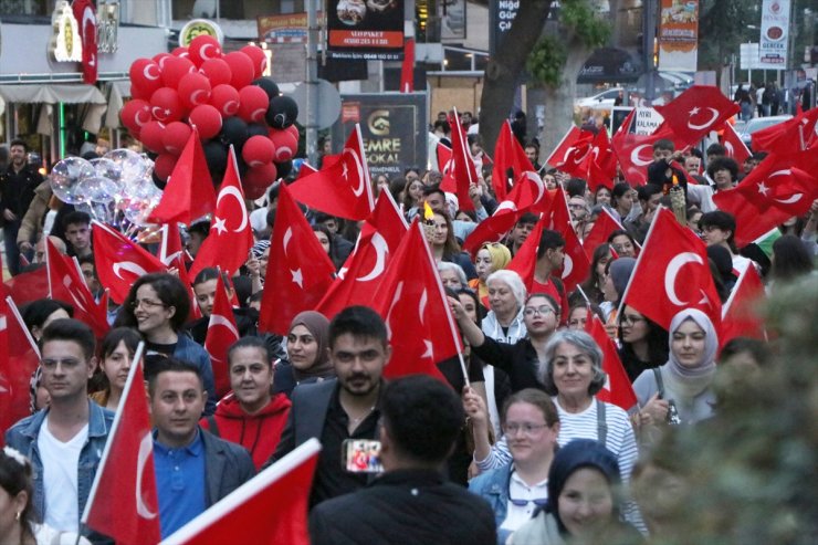 Niğde'de fener alayı düzenlendi