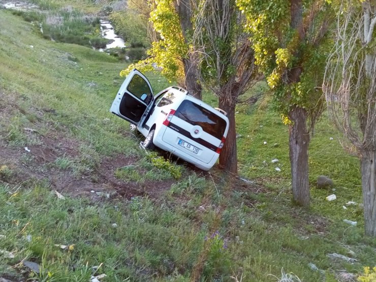 Ağrı'daki trafik kazasında 5 kişi yaralandı