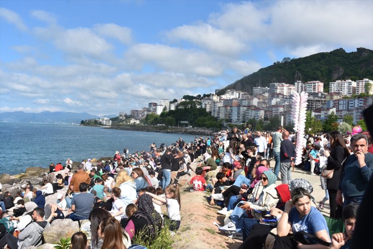 SOLOTÜRK, Giresun'da gösteri uçuşu gerçekleştirdi