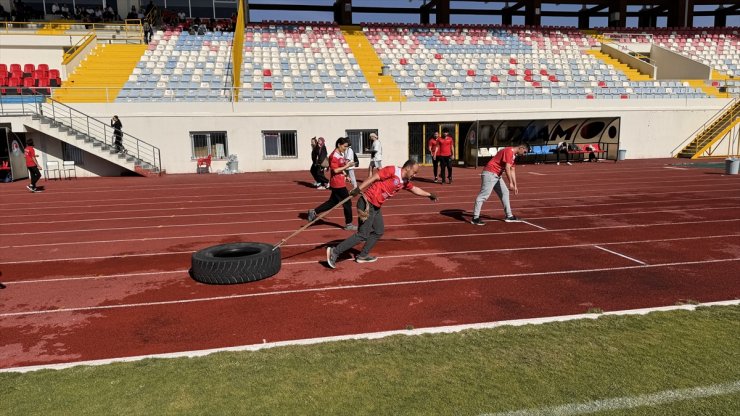 Burdur'da Afet ve İtfaiye Oyunları Yarışması düzenlendi