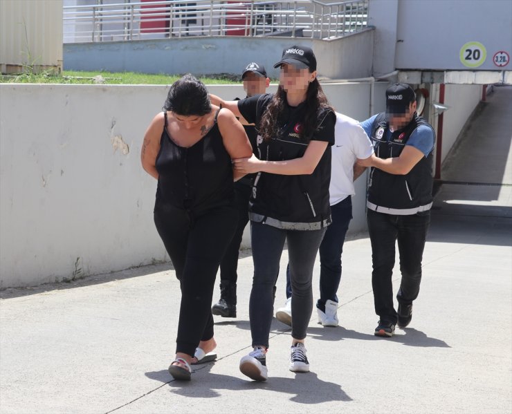 Adana'da evlerinde uyuşturucu ele geçirilen 2 kişi gözaltına alındı