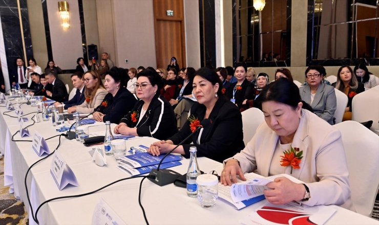 Kırgızistan'da Orta Asya Ülkeleri Kadın Liderleri Diyaloğu Bölgesel Forumu düzenlendi