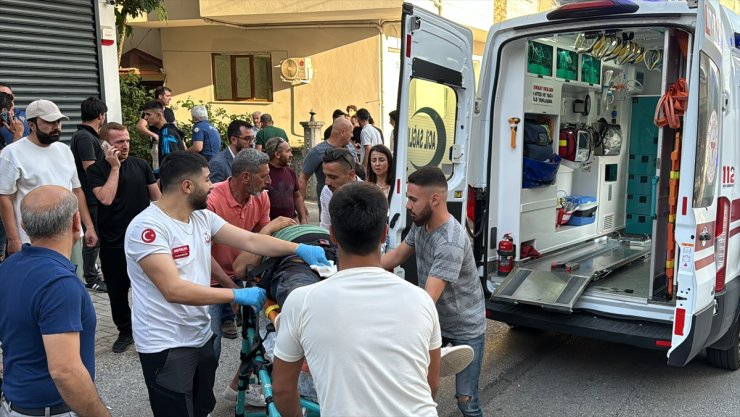 Antalya'da silahlı saldırıda 2 kişi yaralandı