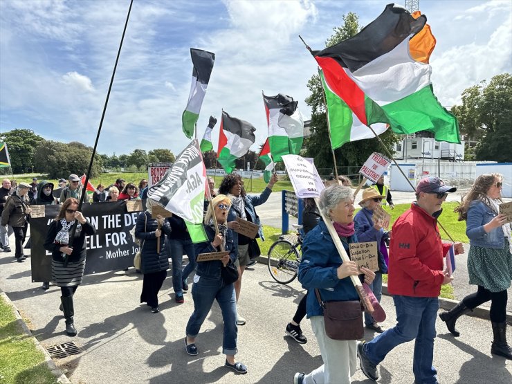 İrlanda'da üniversite öğrencileri, Filistin'e destek gösterilerine devam ediyor