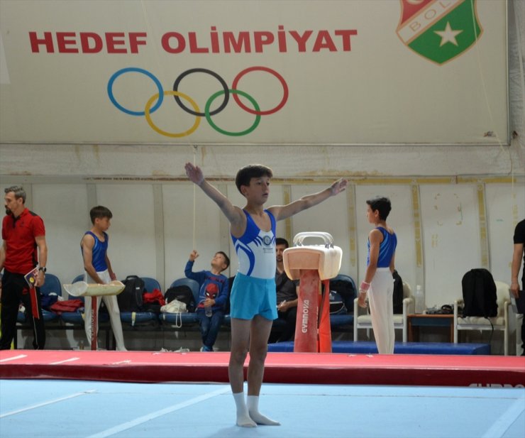 Okullar Arası Artistik Cimnastik Türkiye Birinciliği, Bolu'da başladı