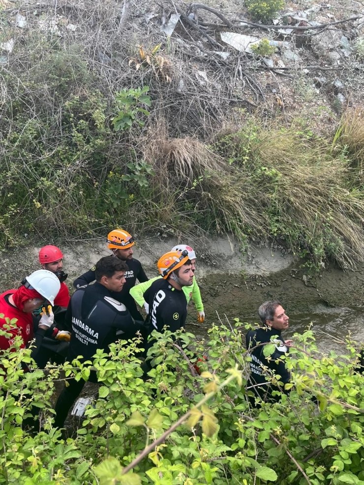 Antalya'da otomobilin sulama kanalına düşmesi sonucu kaybolan çocuğun cesedine ulaşıldı