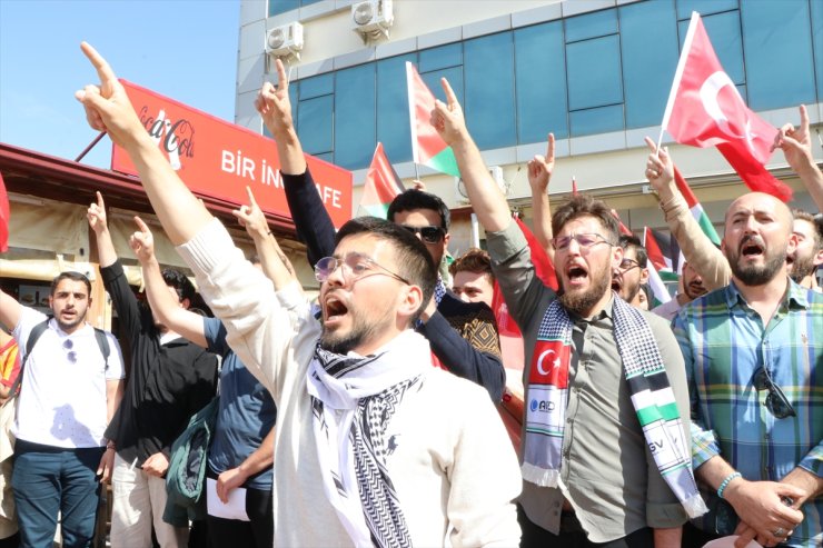 Çanakkale'de üniversite öğrencileri İsrail'in Gazze'ye saldırılarını protesto etti