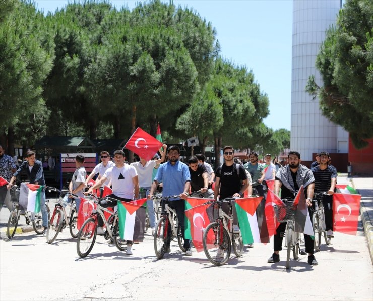 İzmir'de üniversite öğrencileri Filistin için pedal çevirdiler