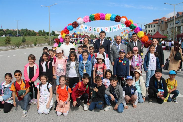 Kütahya Dumlupınar Üniversitesi’nde "1. Çocuk Şenliği" düzenlendi