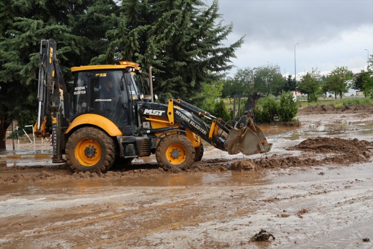 Nevşehir'de sağanak etkili oldu