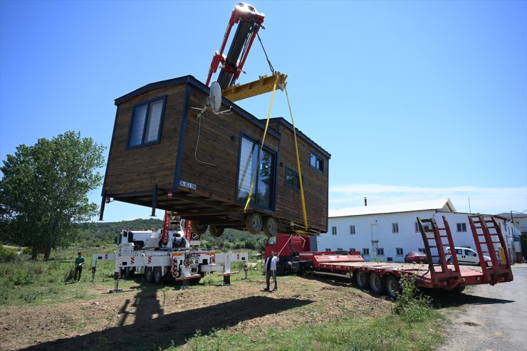 Edirne'de tarım arazilerindeki izinsiz yapılan "tiny house"ları kaldırma çalışmaları sürüyor