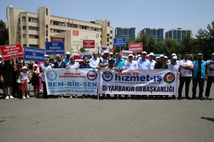 Diyarbakır'da belediyelerden çıkarılan işçiler adına basın açıklaması yapıldı