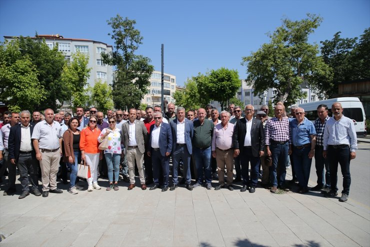 Edirne'de çiftçiler tarım alanlarına izinsiz konulan tiny houseların kaldırılmasına destek verdi