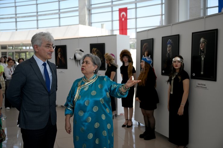 Edirne'de "Türk Dünyası Kadın Başlıkları" fotoğraf sergisi açıldı