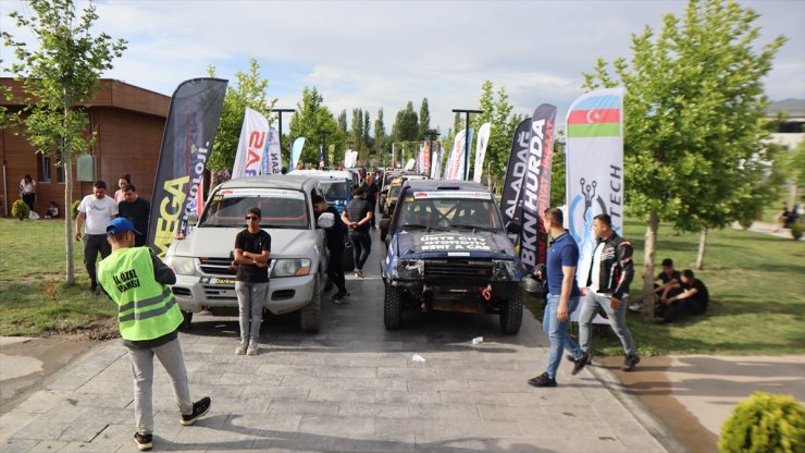 Karadeniz Off-Road Kupası'nın 1. ayak yarışları Iğdır'da başladı