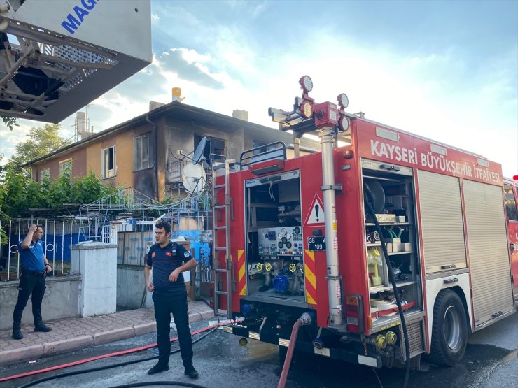 Kayseri'de evde çıkan yangın söndürüldü