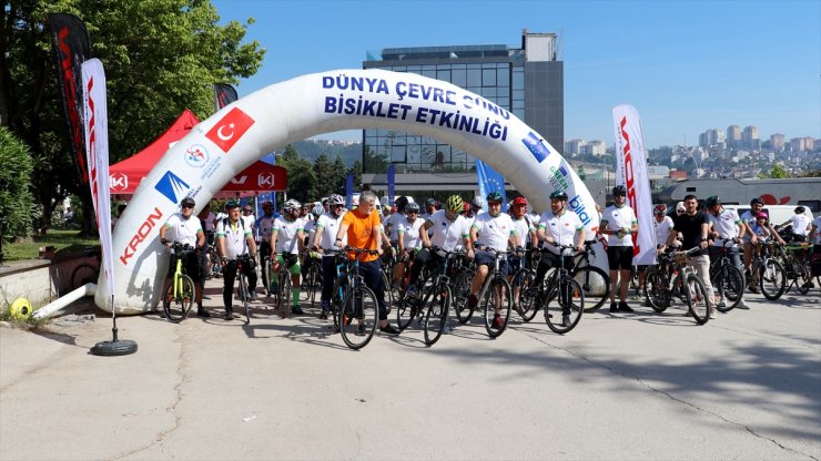 Kocaeli'de bisiklet tutkunları çevre farkındalığı için pedal çevirdi