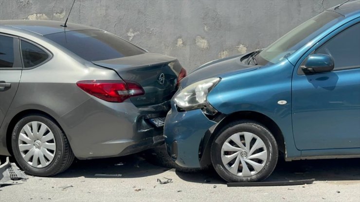 Ataşehir'deki trafik kazasında 1 kişi yaralandı